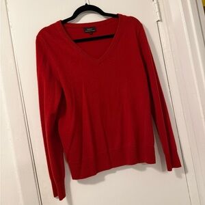 Quince cashmere red v-neck sweater